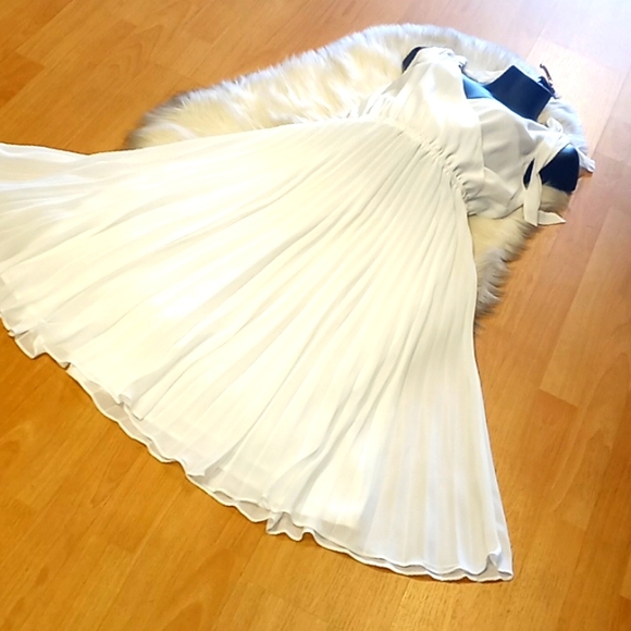 Ali & Jay White The Left Bank Midi Dress - Picture 10 of 14